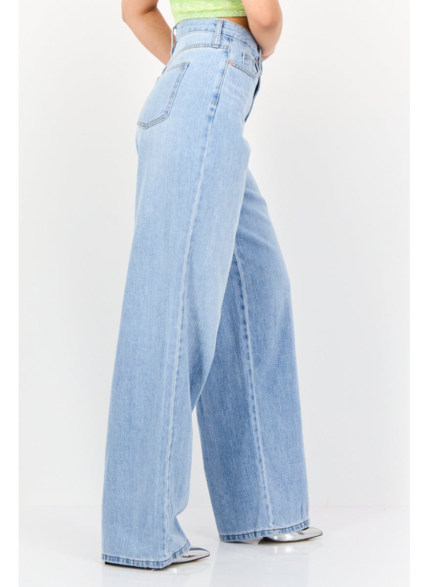 Universal Thread Women Relaxed Fit Washed Non-Stretchable Long Jeans, Light Blue  - Image 2