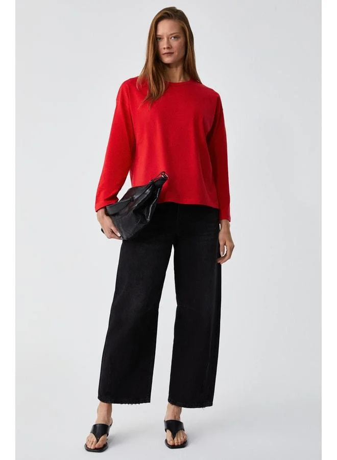 Grimelange Basıl Women's 100% Organic Cotton Crew Neck Oversized Fit Long Sleeve Red T-Shirt.