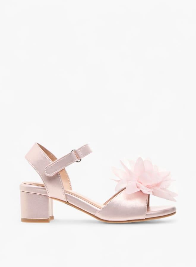 سيليست صنادل بناتي بكعب عريض وتزيين زهري مع إغلاق بشريط لاصق - Image 3