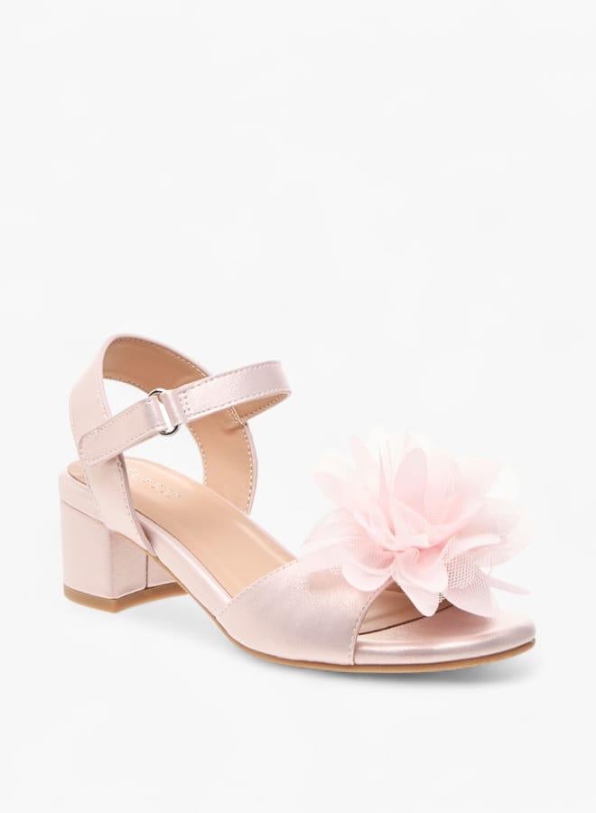 سيليست صنادل بناتي بكعب عريض وتزيين زهري مع إغلاق بشريط لاصق - Image 1