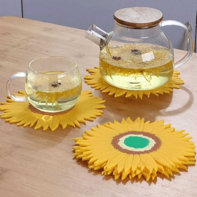 BENCI AntiHot Silicone Trivet Mat 75 Inch Daisy Flower Shape Heat Resistant Anti Slip Place Mat for Hot Pots Pans Holder Kitchen Insulation Coaster Hot Pad for Dishes Yellow Set of 4 - Image 5