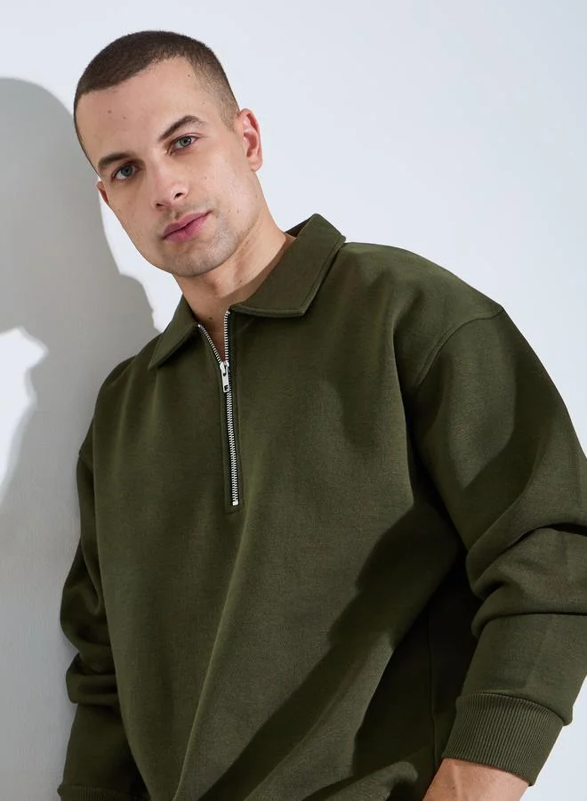 ستايلي Men Olive Solid Zip-Up Sweatshirt