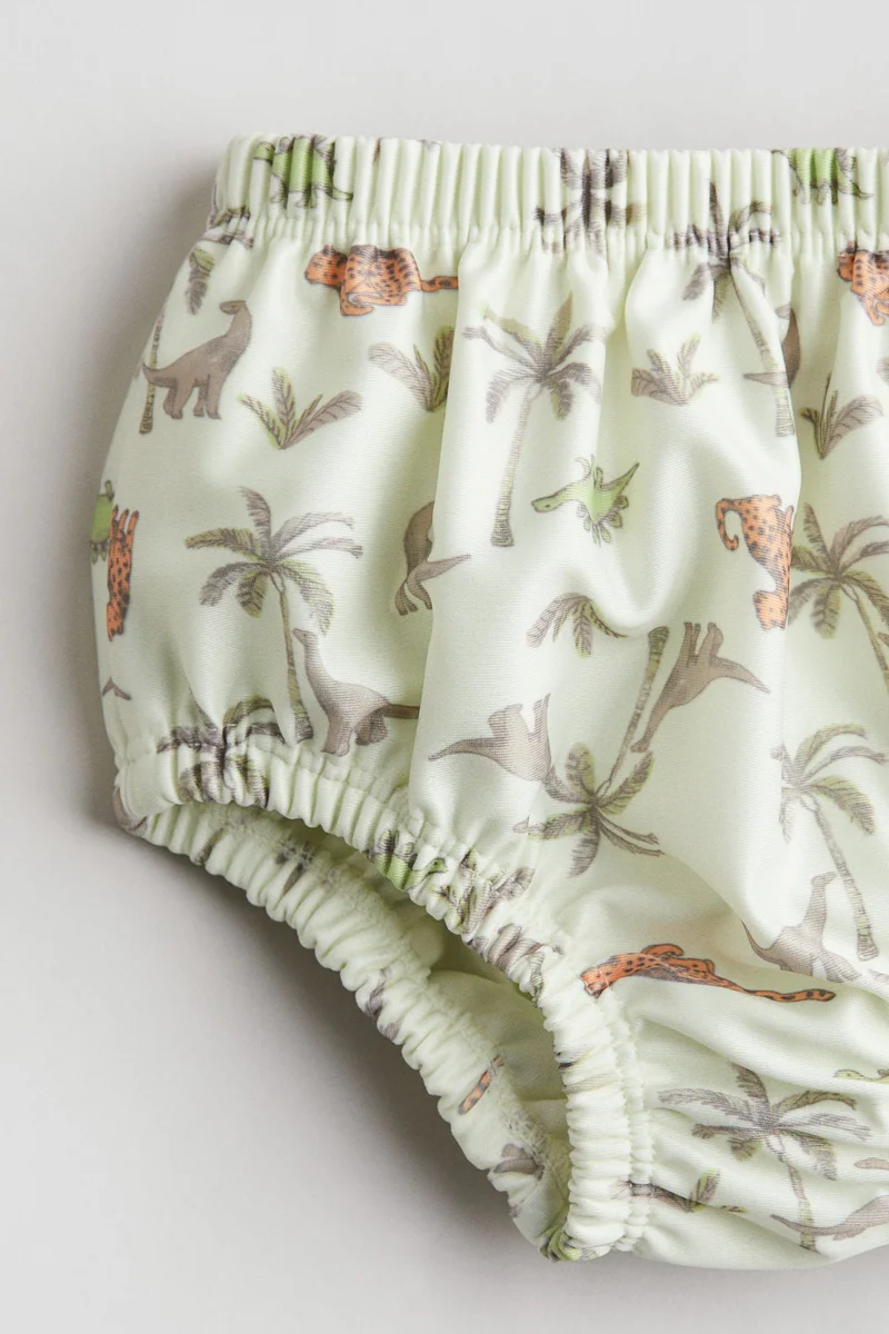 اتش اند ام Patterned swim pants