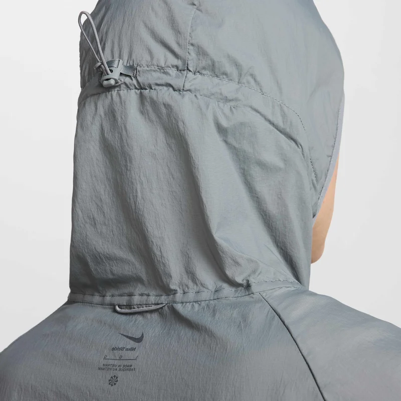 Nike Grey Men's Stride Repel UV Running Jacket for Men | Best Price UAE