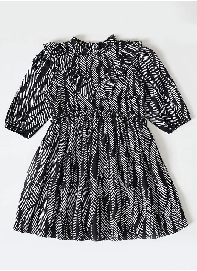 BELLA MODA Bella Moda Printed Ruffled Detail Knee-Length Dress