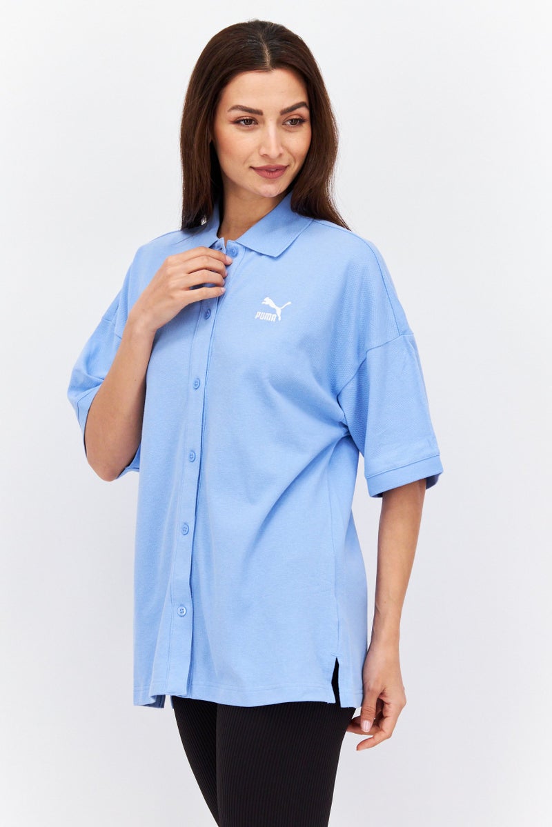PUMA Women Sportswear Fit Short Sleeve Training Polo Shirt, Blue  - Image 2