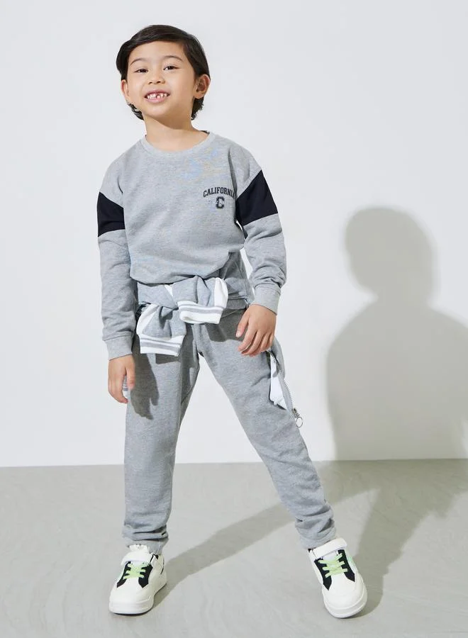 Styli Boys Grey Graphic Print Regular Fit Sweatshirt and Joggers Set