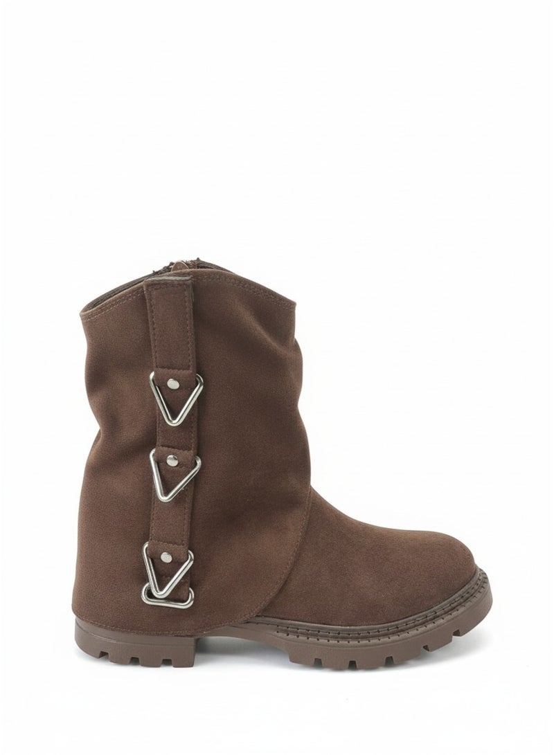 فيبراندا بوت عملي بتصميم عصري يناسب الإطلالات الكاجوال واليومية - Image 1