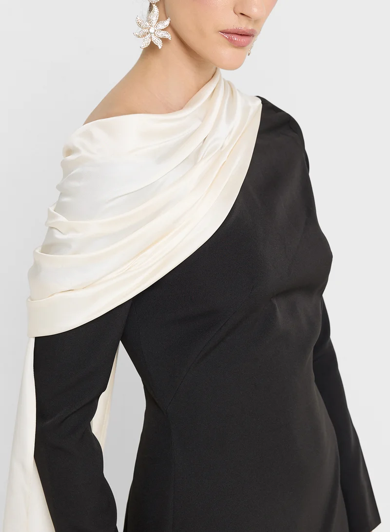 Namshi x Contrast Toned Drapped Dress