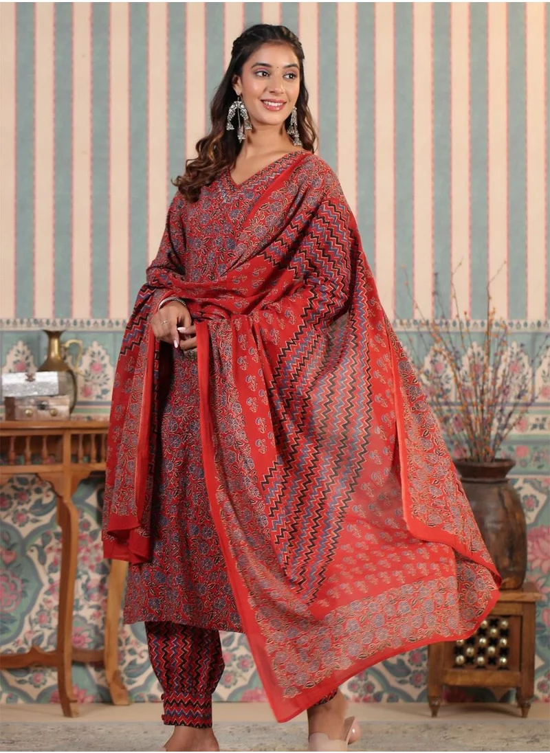 ISHIN Women Multi cotton Kurta set with Dupatta