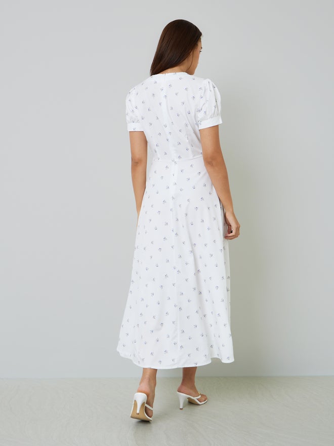Styli White Ditsy Print V Neck A-Line Maxi Dress - Image 5