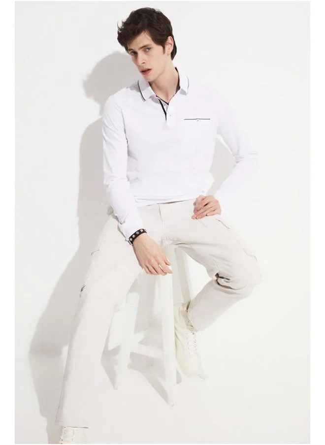 JUNE June Exclusive Men Textured Neck Sweatshirt White