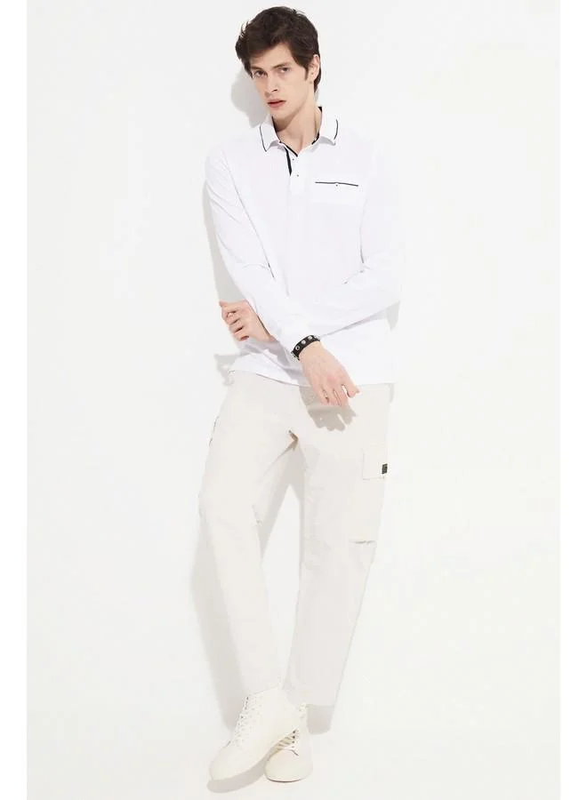 JUNE June Exclusive Men Textured Neck Sweatshirt White