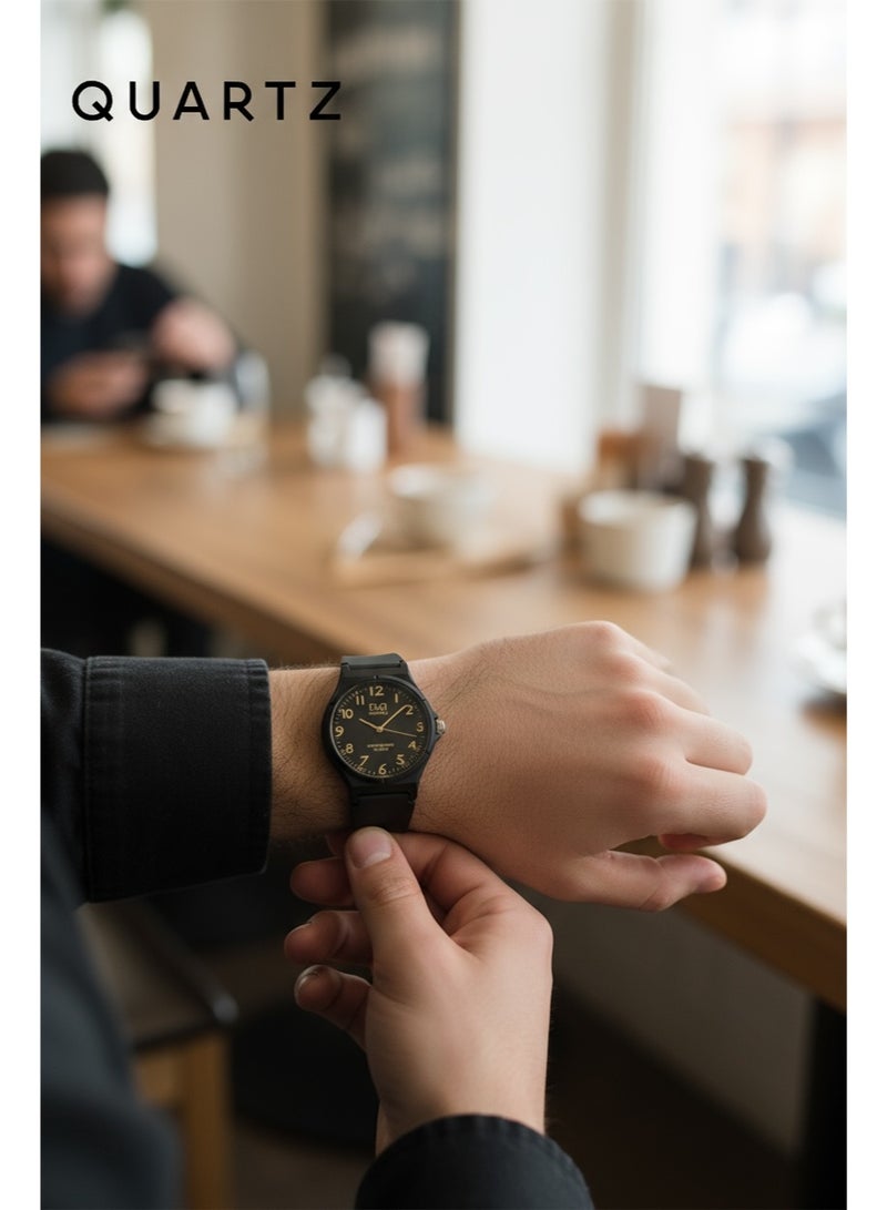 QUARTZ Men's Wrist Watch Water Resistant Up To 10 Bar With Elegant Black Design And Comfortable Silicone Strap Featuring A Luxurious Golden Dial Suitable For Daily And Formal Wear - Image 3