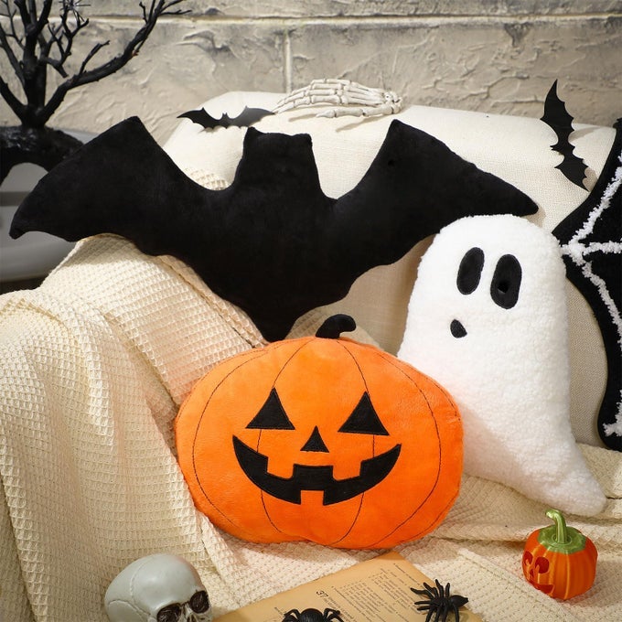 3 PCS HAPPY HALLOWEEN PILLOW PUMPKIN GHOST BAT SHAPED THROW PILLOW CRYSTAL VELVET WOOL DECORATIVE CUSHION PILLOWCASE FOR COUCH SOFA BED DECORATIONBLACK WHITE ORANGE