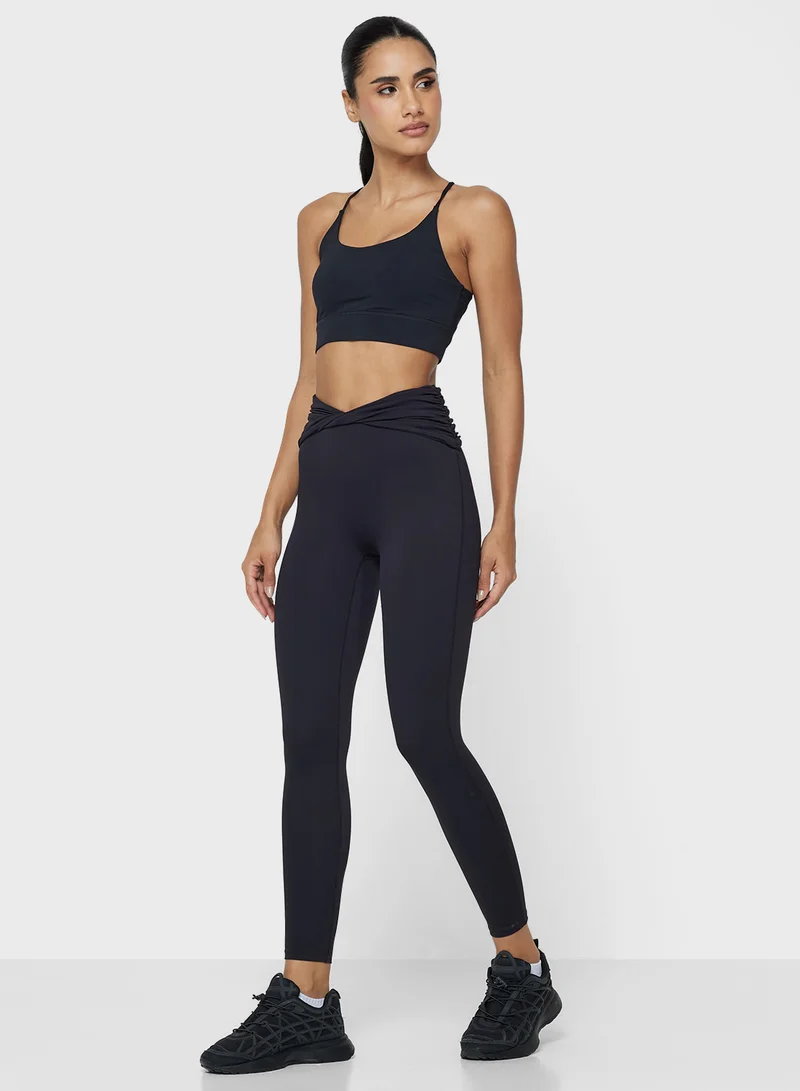FRWD Strappy Cutout Back Detail Sports Bra