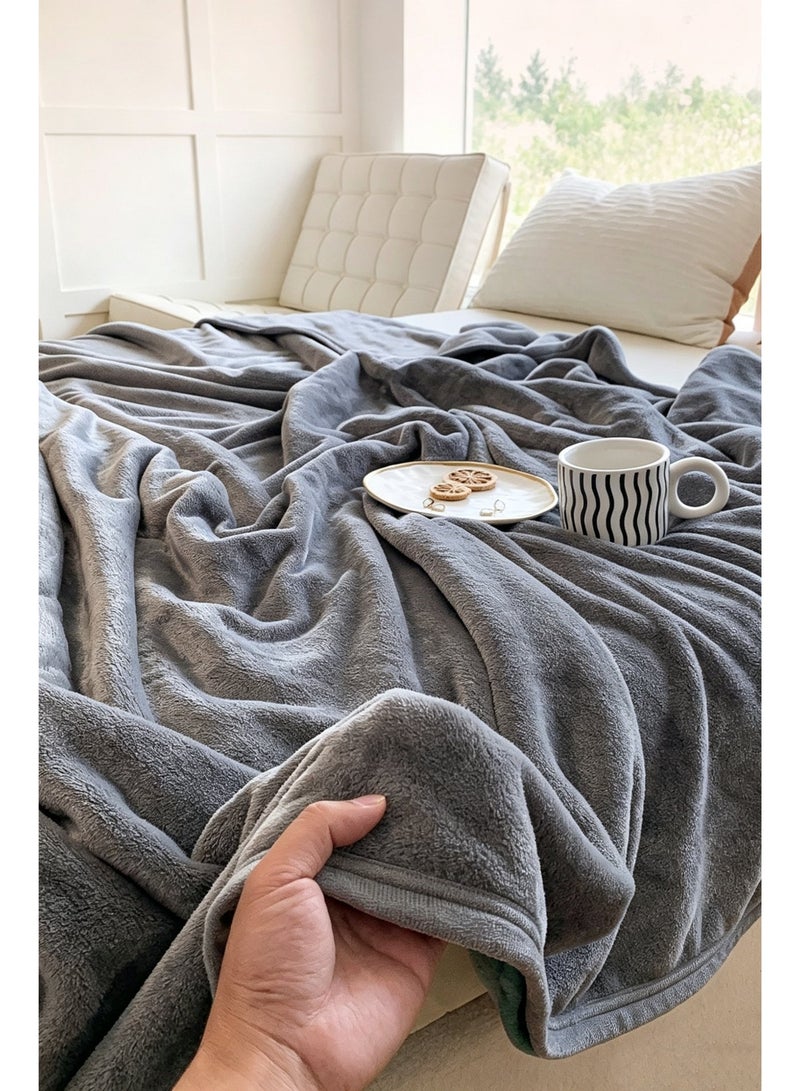 Thickened Flannel Warm Blanket 100% Polyester (150x200cm) - Anti-Static Double-Sided Design for Sofa, Napping, Car & Bedding - Image 3