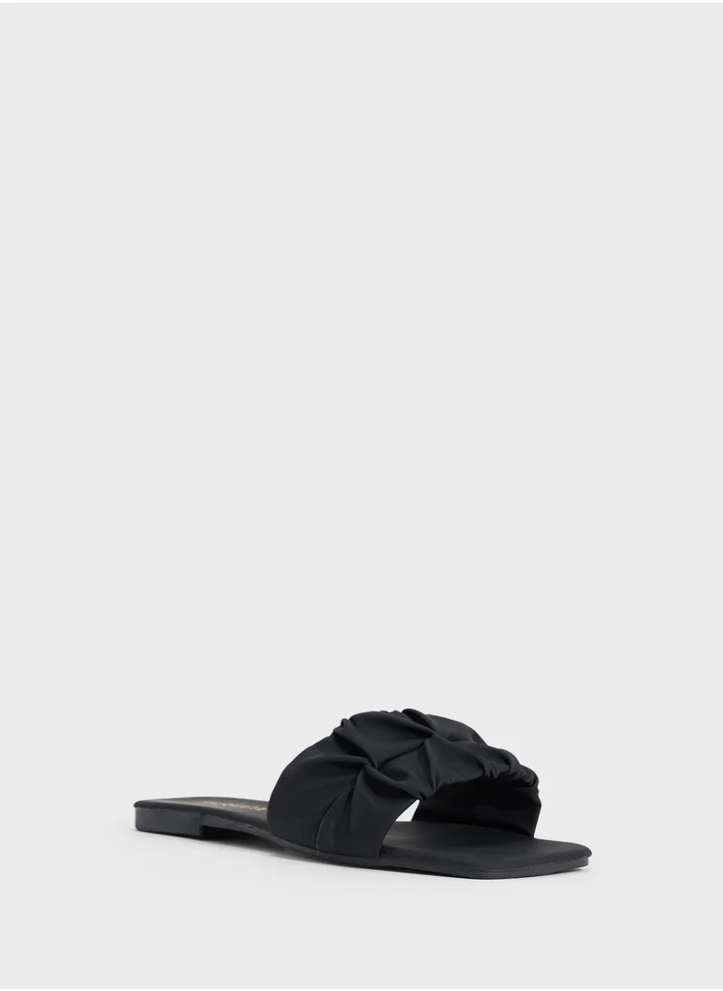 ايلا Ruched Strap Flat Sandal