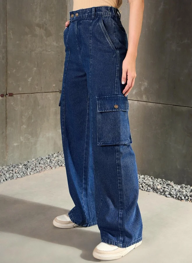 SASSAFRAS Cargo Jeans for Women in Medium Blue