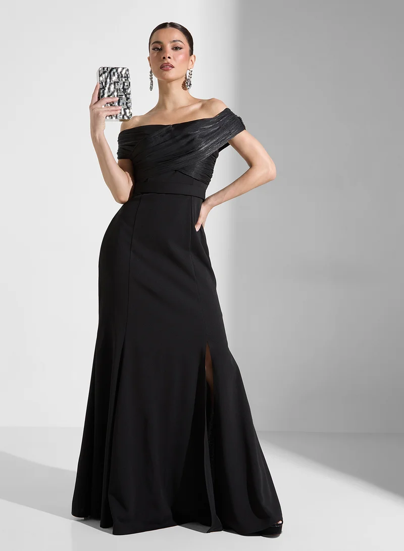 ايرا Draped Front Sleeve Maxi Dress