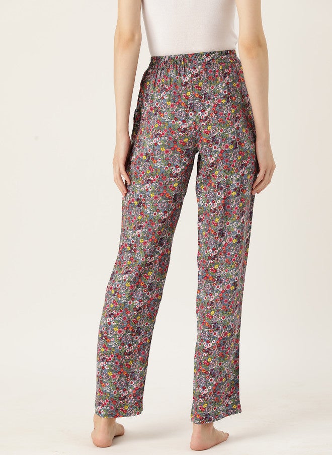 Rue Collection سروال قطن نقي مزخرف بأزهار للنساء - Image 3