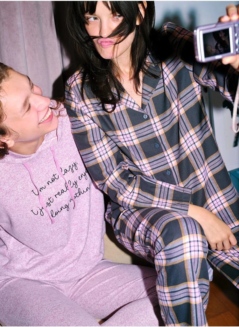 Halie Checked Grey Shirt and Pants Pajama Set - pzsku/Z990FA8450C3C75FFEAB0Z/45/_/1732202193/ab56582e-6df3-4f9e-a455-37eb31b14e2d