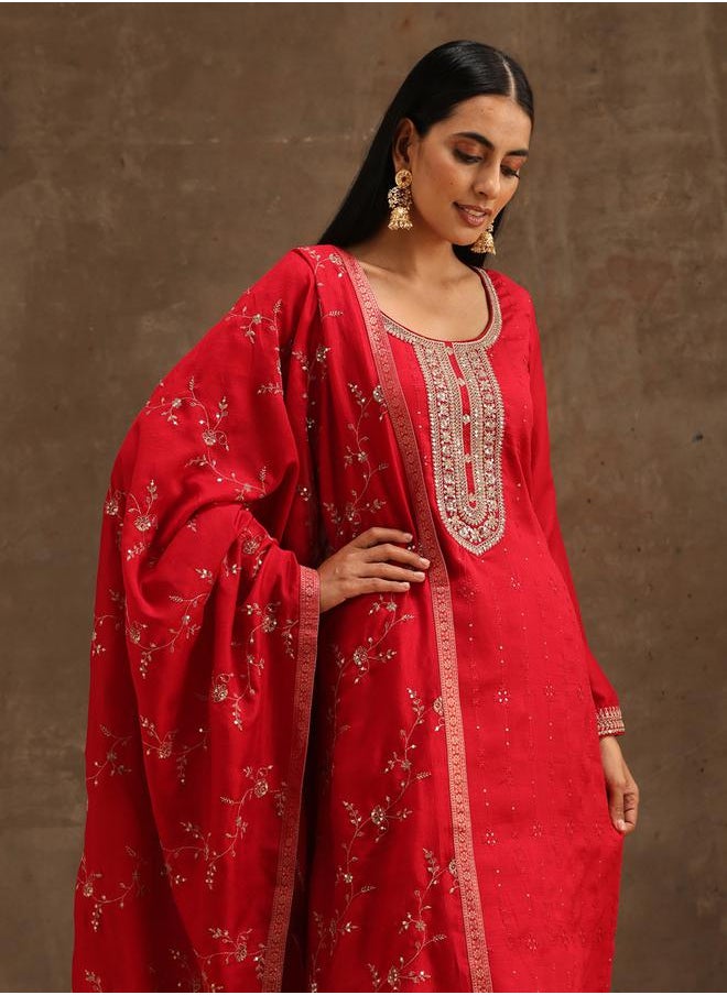 Libas Silk Embroidered Kurta and Solid Trousers with Embroidered Dupatta Set by Styli  - Image 5