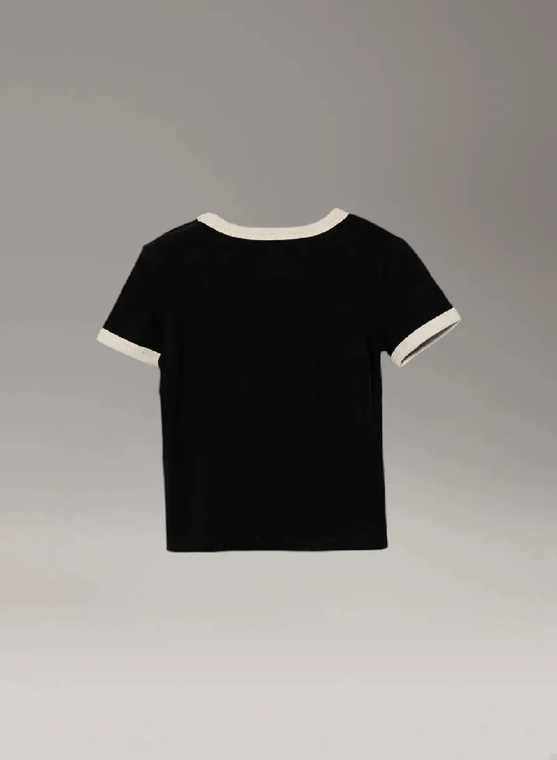 كالفن كلاين جينز تيشرت كبير الحجم للأطفال حديثي الولادة