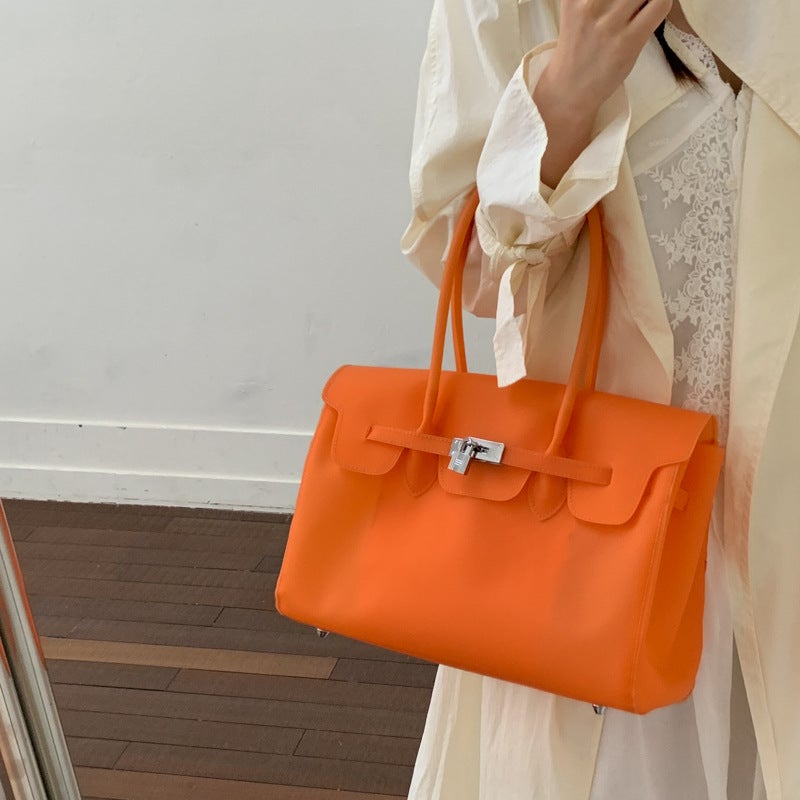 Kiikii Style Jelly Bucket Bag 2026 Summer Tote Large Capacity Underarm Bag - Image 1