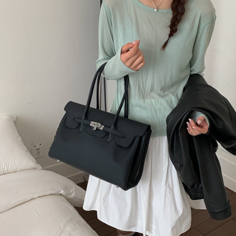 Kiikii Style Jelly Bucket Bag 2026 Summer Tote Large Capacity Underarm Bag - Image 2