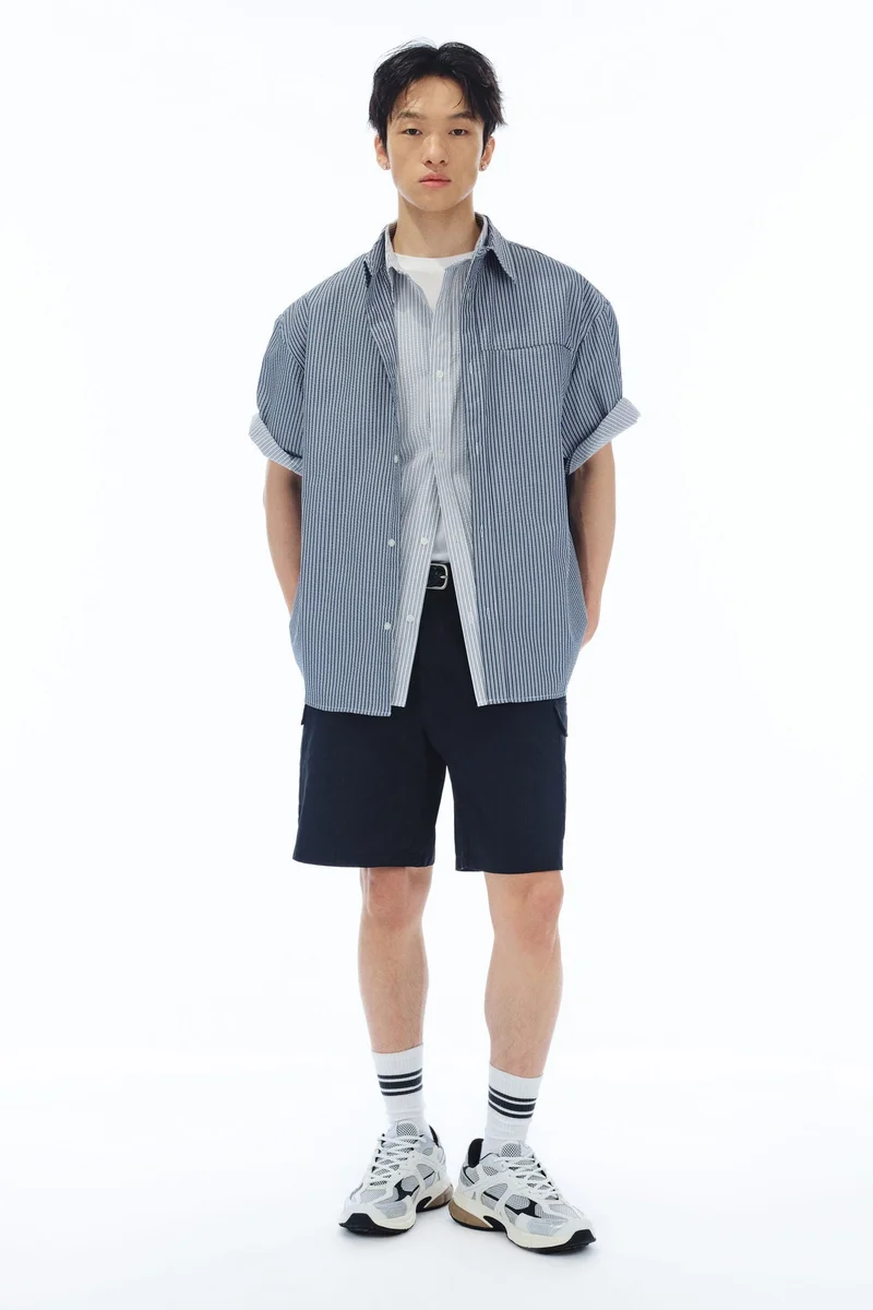 H&M  Loose Fit Short-sleeved seersucker shirt for Men | Best Price UAE