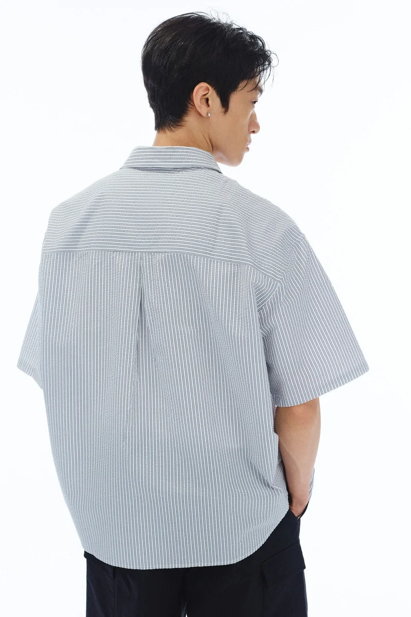 H&M  Loose Fit Short-sleeved seersucker shirt for Men | Best Price UAE