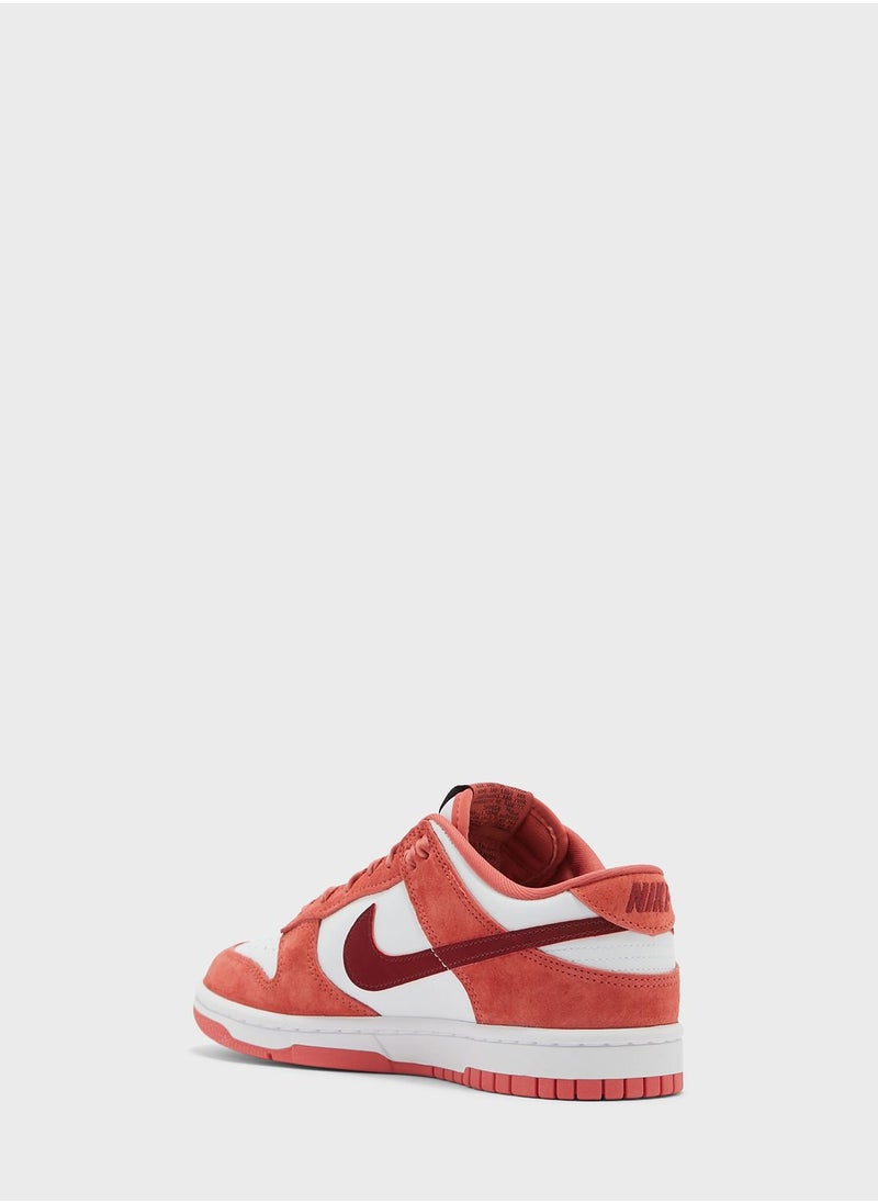 Nike - Dunk Low - Image 1