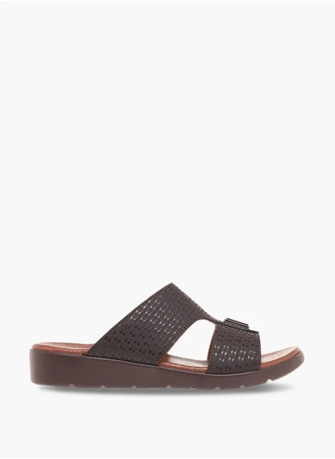 ال بي ال من شو اكسبرس Boys Textured Slip-On Arabic Sandals