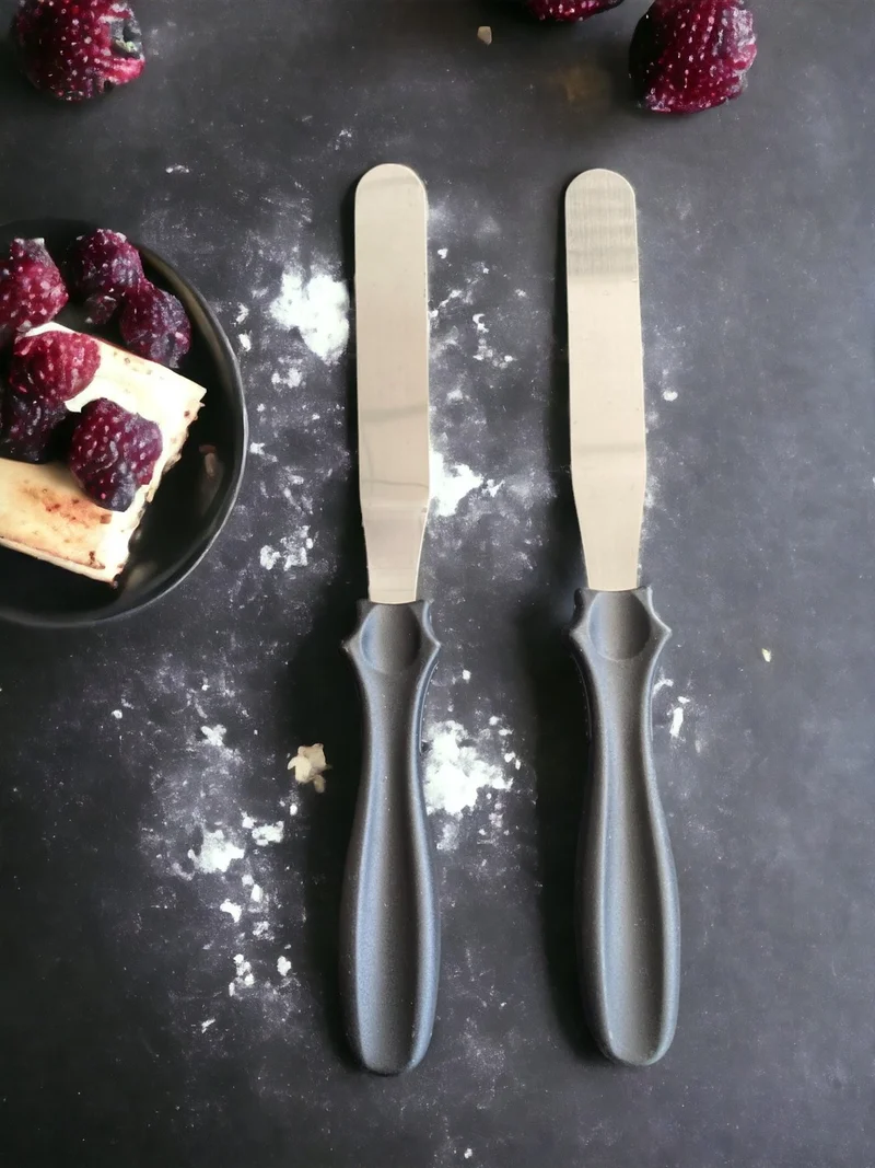 Multiamo Curved Pastry Spreading Spatula Flat Pastry Spreading Spatula Set of 2 Steel Spatulas