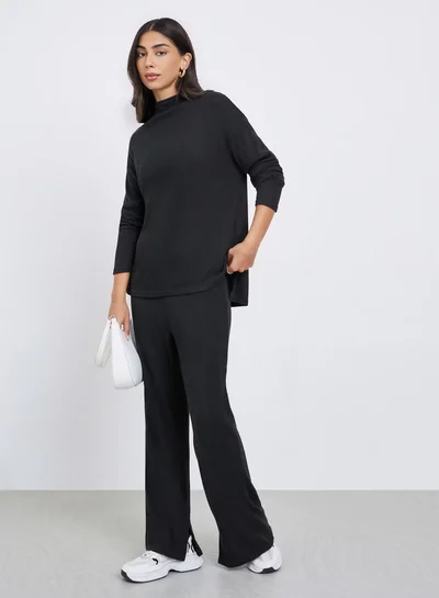 Styli Women Black Ribbed Wide Leg Knit Pants