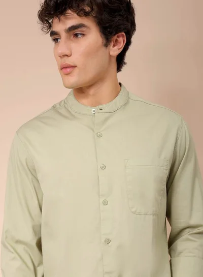 شركة المرآب الهندية Men Regular Fit Solid Full Sleeves Mandarin Collar Casual Shirt