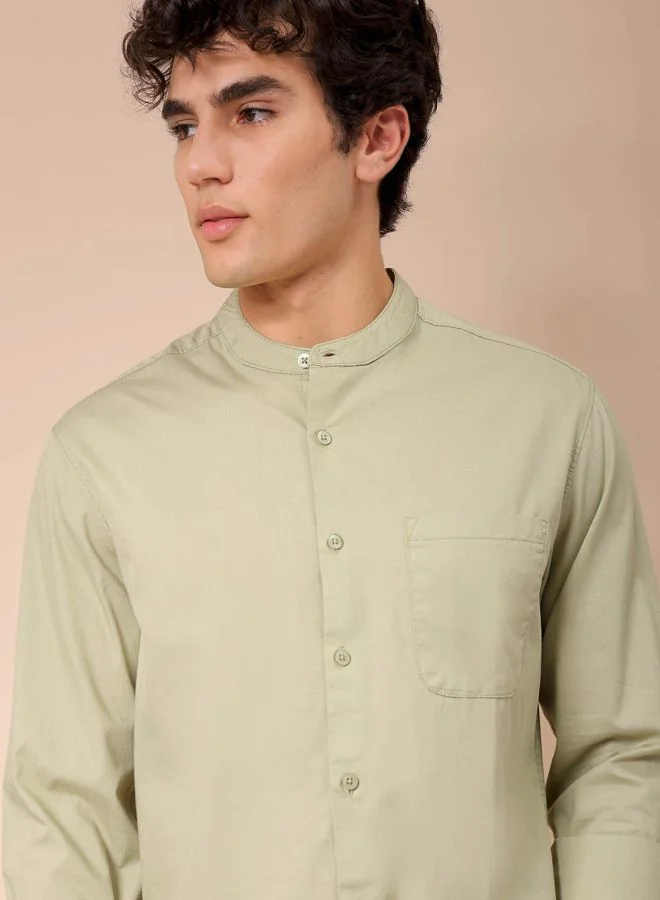 شركة المرآب الهندية Men Regular Fit Solid Full Sleeves Mandarin Collar Casual Shirt