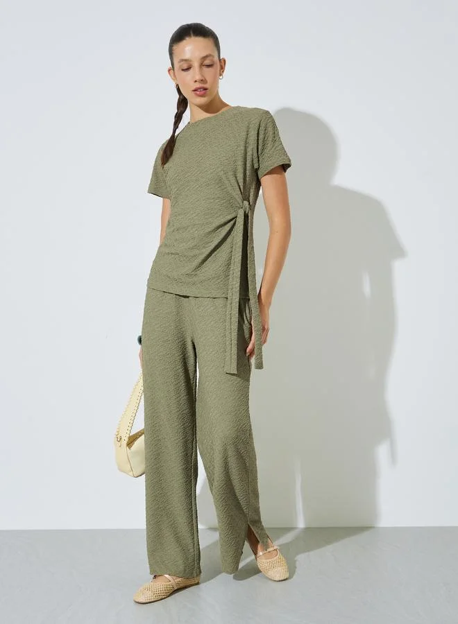 ستايلي Green Textured Tie-Knot Detail T-Shirt