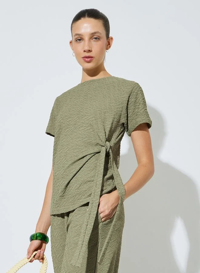 ستايلي Green Textured Tie-Knot Detail T-Shirt