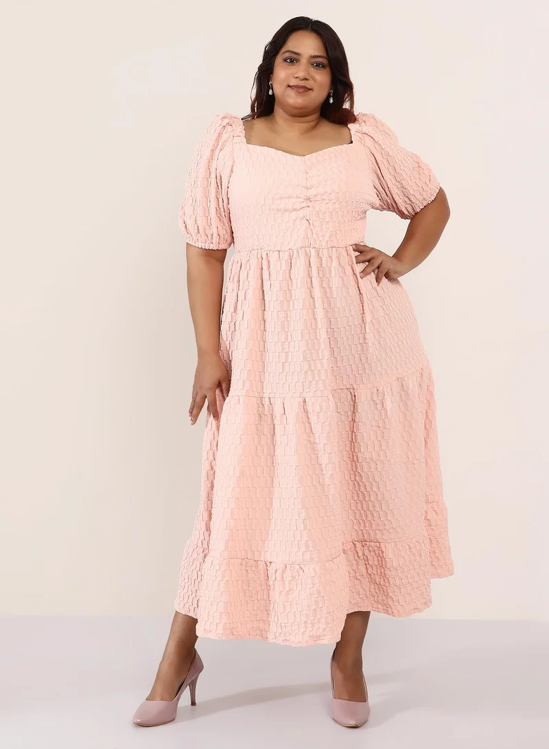 Instafab Plus Women's Textured-Tiered Midi Dress | Sweetheart Neck , Short Balloon Sleeves, Pull On Closure | Plus-Size Solid Textured Woven Dress For Casual & Daily Wear | Peach Pink