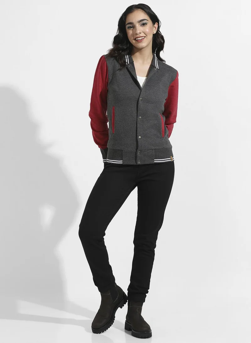 كامبوس سوترا Women's Grey & Red Colourblock Jacket With Insert Pockets
