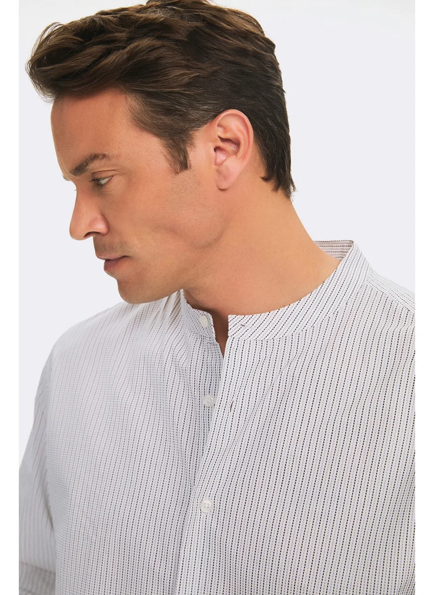 جون Exclusive Men's Regular Fit Judge Collar Shirt