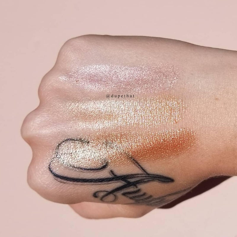Highlighter with Dewy Glow Finish and easy to blend formula - Image 4