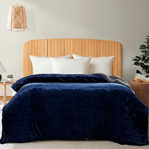 CHANDRAVATI Double Bed Premium Polyester Micromink Mild Winter/Heavy Winter Sherpa Blanket Super Soft Flannel Solid/Plain || (Blue) - Image 4