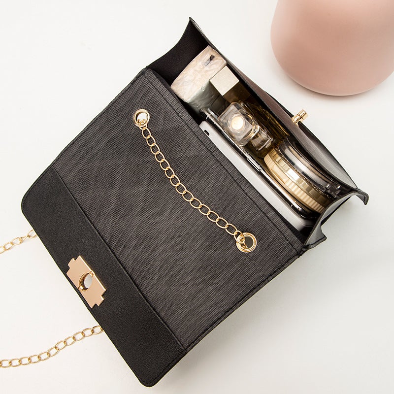 Ladies Bag 2022 New Solid Color Embroidered Lock Chain Small Square Bag Casual Mobile Phone Bag Women'S Bag - Image 5