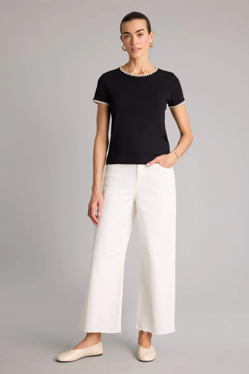 ديفاكتو Regular Fit Crew Neck Ribana Short Sleeve T-Shirt