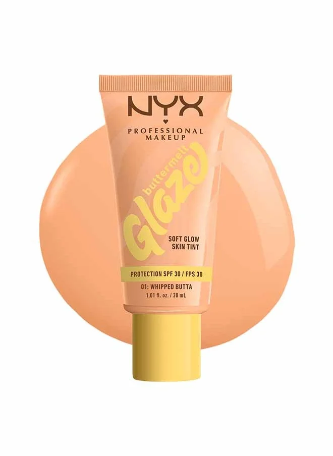 NYX PROFESSIONAL MAKEUP NYX Professional Makeup Buttermelt Glaze Soft Glow Skin Tint + SPF/FPS 30, Foundation, 12h Wear, Whipped Butta