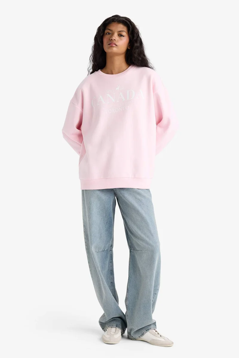 ديفاكتو Oversize Printed Long Sleeve Sweatshirt