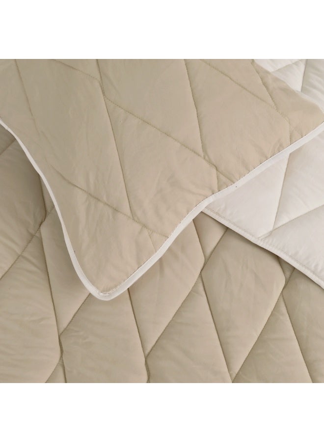 Morano Aura Quilt Set 230x250 cm with 2 Pillowcases 50x70 cm Double-Brushed Microfibre, Hollow Fibre Fill,  Machine Washable - Image 3